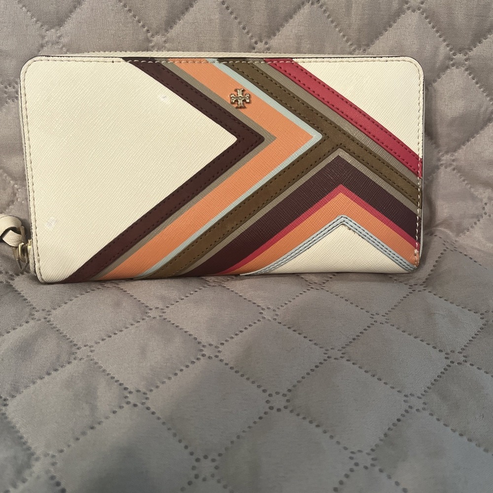 Tory Burch • Robinson Multi-Stripe Zip Continental Wallet - Picture 2 of 8